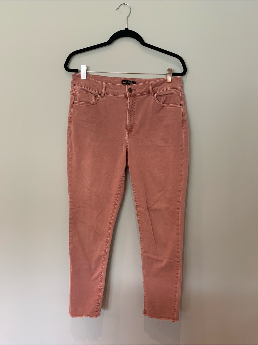 CHARLIE B Rose-Coral Cropped Skinny Jeans